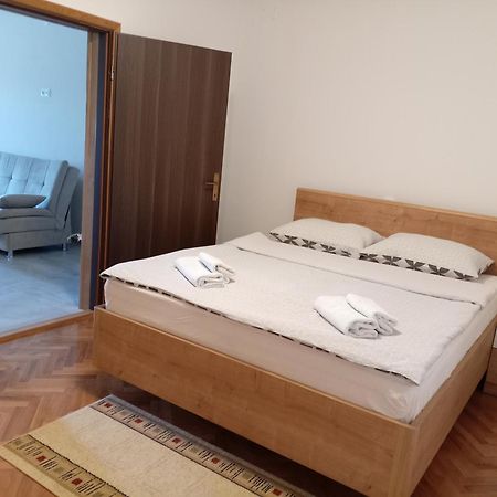Apartmani Suzana Crikvenica Zewnętrze zdjęcie