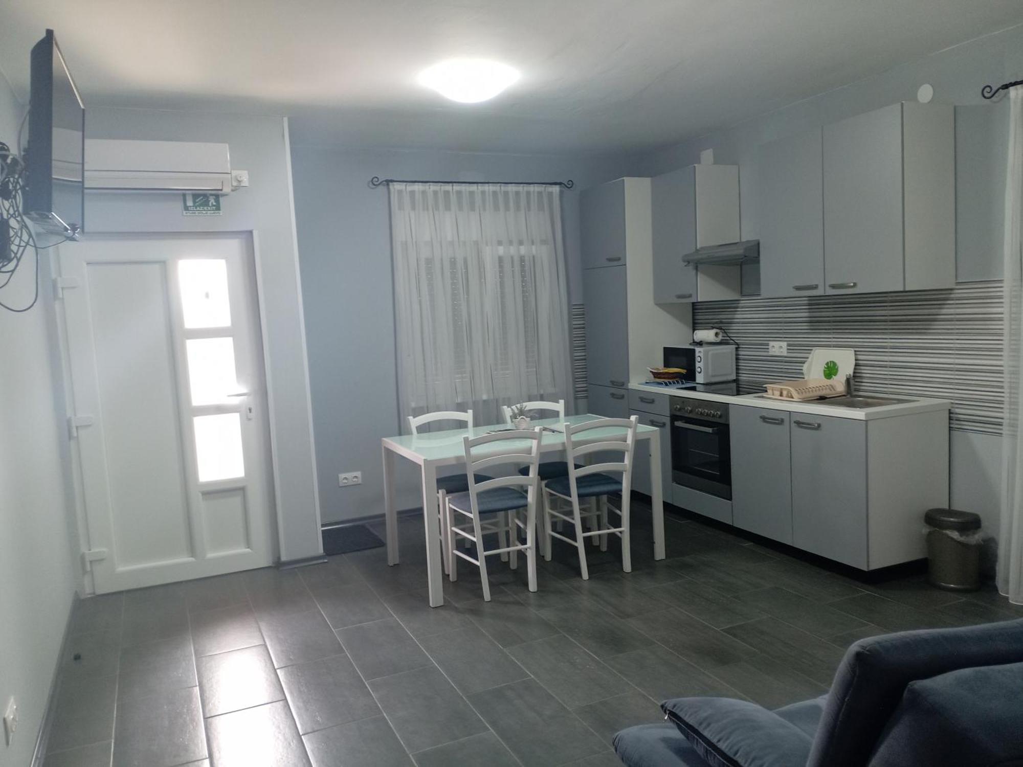 Apartmani Suzana Crikvenica Zewnętrze zdjęcie