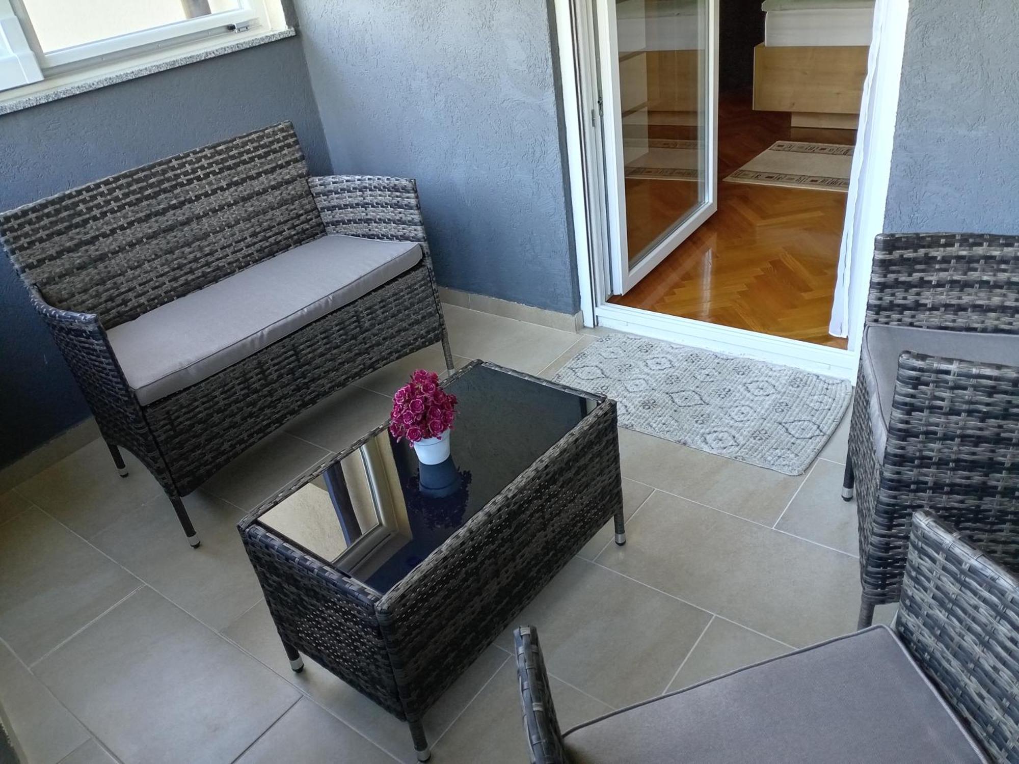 Apartmani Suzana Crikvenica Zewnętrze zdjęcie