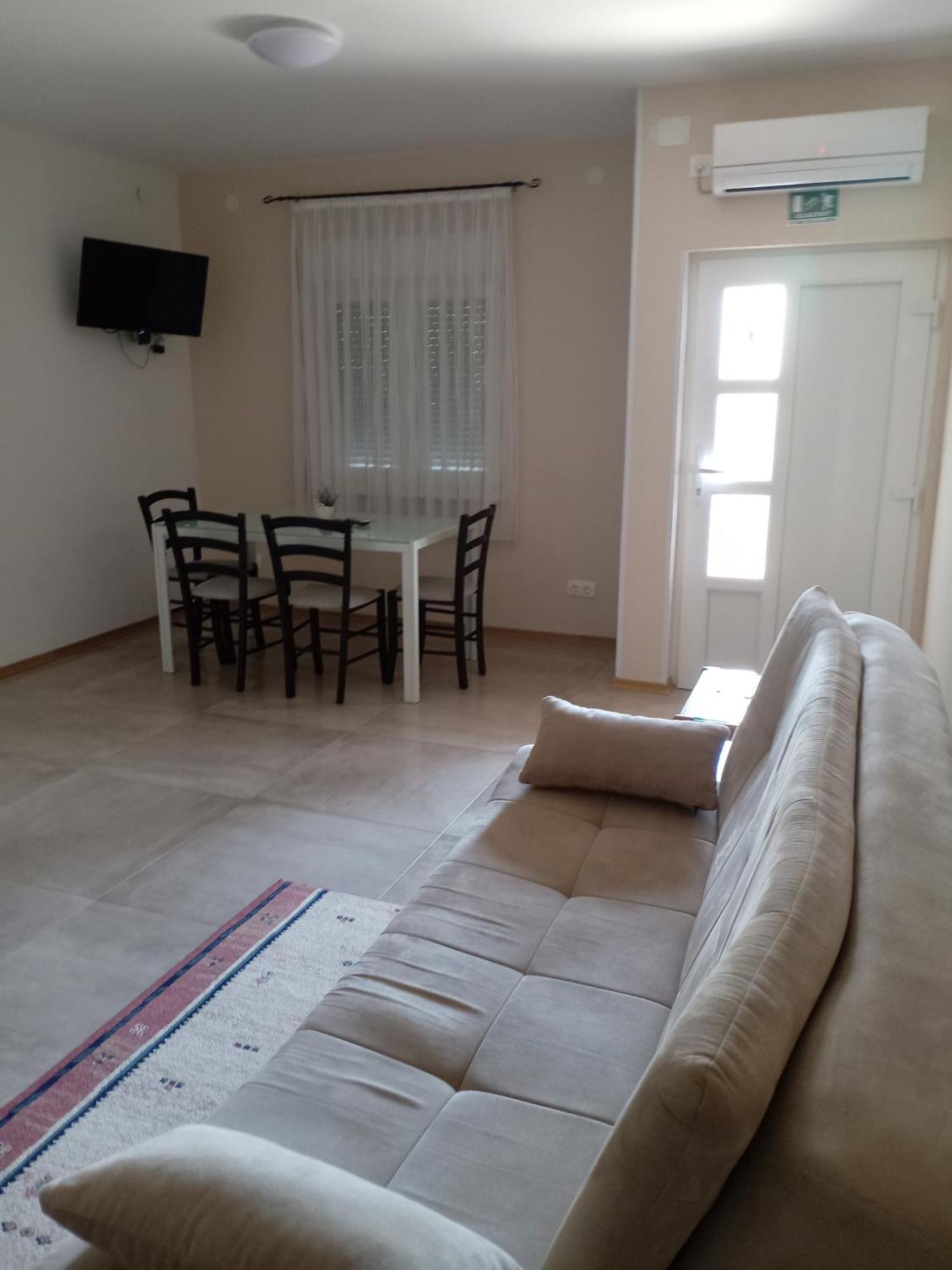 Apartmani Suzana Crikvenica Zewnętrze zdjęcie